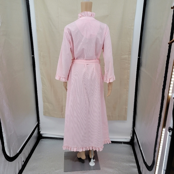 Pink Ruffled Women's Robe Vintage - Picture 7 of 12